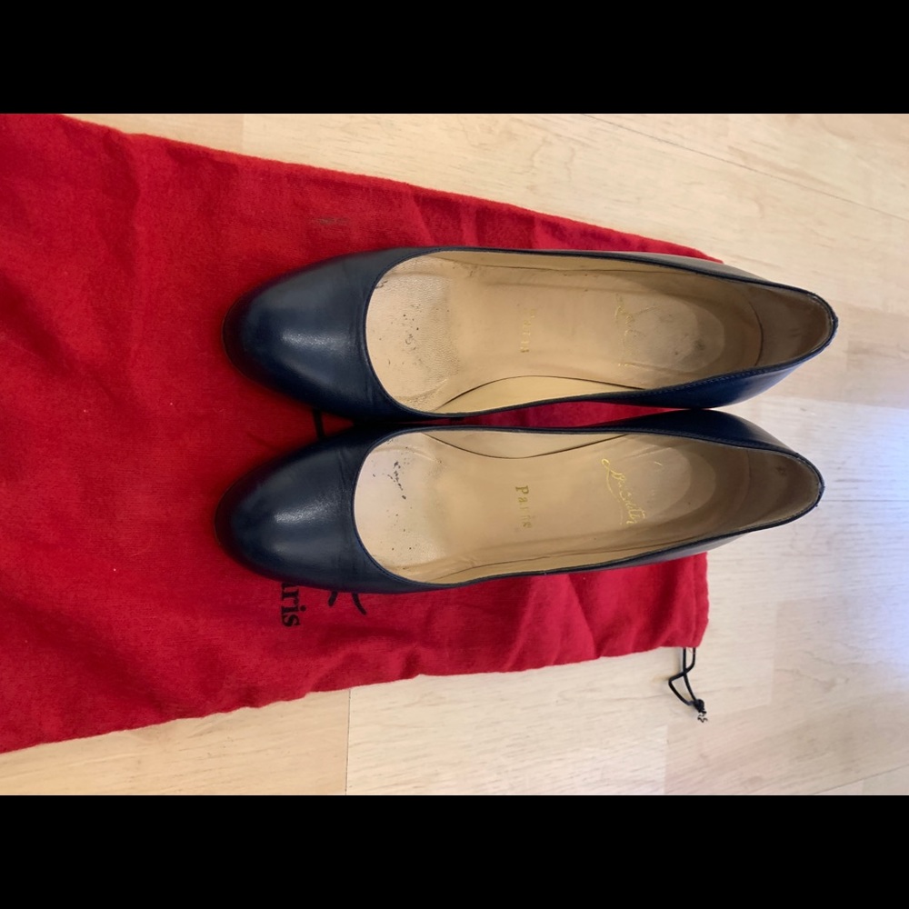 Navy Louboutin Pumps Sz 36